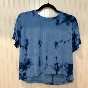 lululemon athletica Blue Tie-Dye Short Sleeve Tee